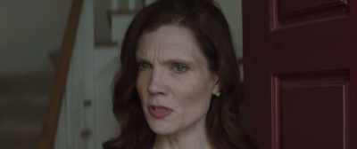 - Did she do something?
- Uh, no. - Thoroughbreds