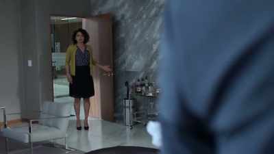 - Did you empty my trash can?
- Maintenance came by early today. - Marvel's Iron Fist