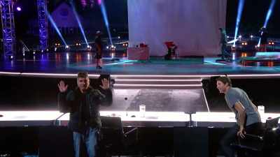 - Did you enjoy that?
[audience boos] - America's Got Talent: Extreme