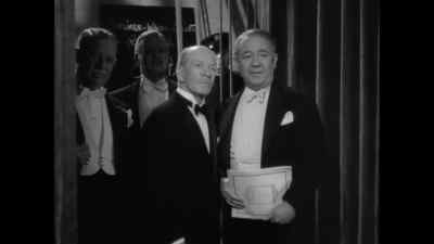 - Did you ever see an impresario cry?
- I never did, Mr. Moler. - Intermezzo: A Love Story