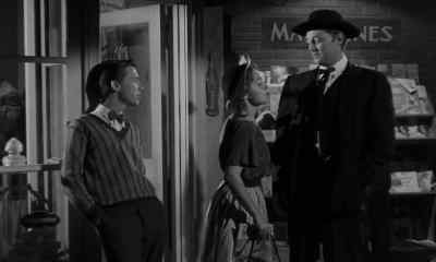 Did you ever see such pretty eyes
in all your born days? - The Night of the Hunter