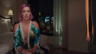 Did you ever take painkillers
or drugs to get through a scene? - Generation Wealth