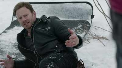 Did you fall? সুন্দর -Thanks. - Sharknado 5: Global Swarming