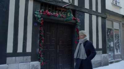 Did you find
your perfectly average height - Joyeux Noel