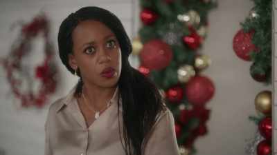- Did you follow me here?
- Nia. - Christmas Time Is Here