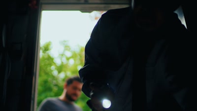 Did George kill Julie and try to bury her
in his backyard shed? - How I Caught My Killer