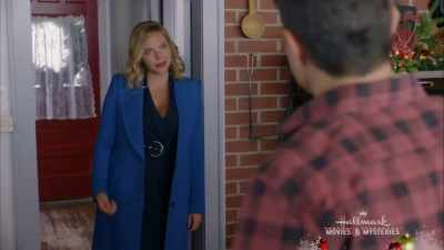 - Did you get a ticket?
- No. After you left, he let me go. - A Veteran's Christmas