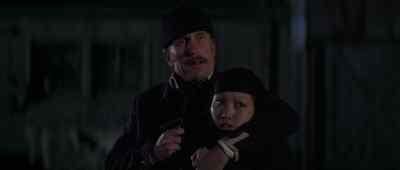 - Did you go through her purse yet?
- Not yet. I haven't had time. - The Killer Elite