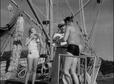 - Did you have fun?
- Oh, yes, it was wonderful. - Revenge of the Creature