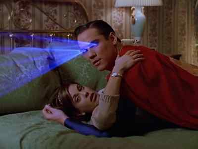 Did you hear something? - Lois & Clark: The New Adventures of Superman