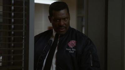 - Did you hear that?
- Yeah. - Chicago Fire