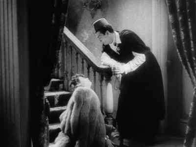 Did you hurt yourself,
my little one? - The Shanghai Gesture