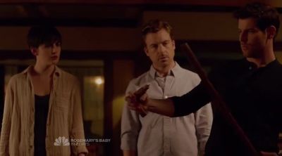 - Did I break it?
- I don't think so. - Grimm