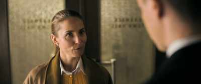 - Did I give you that impression
that you weren't welcome? - The Middle Man