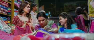 Did I really say Barandy?
- Yes, Satyendra. - Shaadi Mein Zaroor Aana