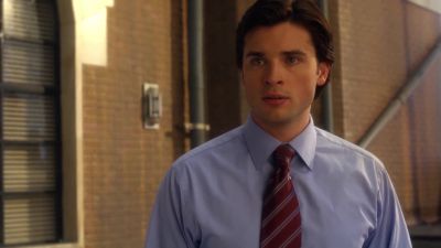 Did you just lock us up here? - Smallville