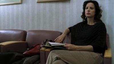 Did he just pass out? - Six Feet Under