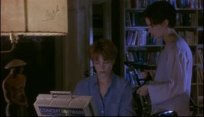 Did you know that identical twins are never really identical - Single White Female