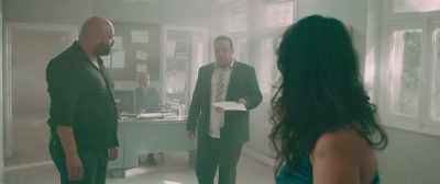 Did you know that your Youssef
has no bank account? - Beauty and the Dogs