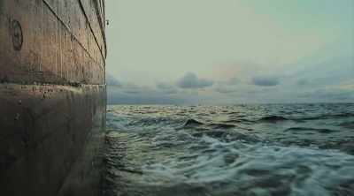 Did he mean to destroy
his ship, or was it an accident? - Mysteries of the Deep