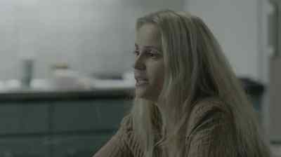 - Did he miss his train or something?
- No, he likes me. - The Bridge