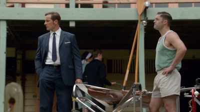 Did you notice anybody else
on the riverbank? - Ms Fisher's Modern Murder Mysteries