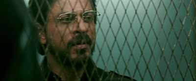 - Did Raees act on your orders?
- Gujarat politics hasn't stooped so low. - Raees