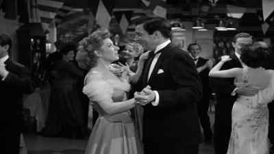 - Did you say give him a week or two?
- Maybe an hour or two will be enough. - Mrs  Miniver