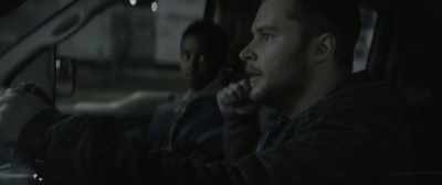 - Did you see that chain that was broken?
- No. - Kin
