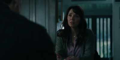 - Did he seem crazy?
- He seemed steady. Not crazy. - The Bad Seed Returns