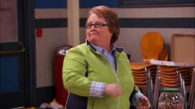 DID SOMEBODY CALL
FOR A HERO? - Lab Rats