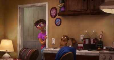-Did you talk to her yet?
-[sink water stops] - The Mitchells vs the Machines