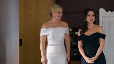 Did Tracy tell you that's the same veil - The Wedding Veil Legacy
