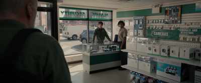 Did you used to work
at the football stadium? - Glass