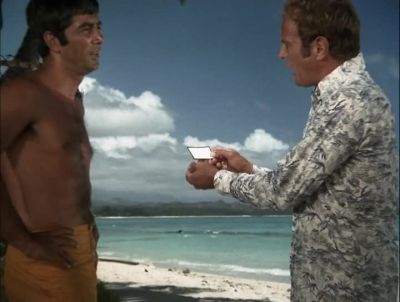-DID YOU CALL THE COPS?
-WHY SHOULD I? - Hawaii Five-0