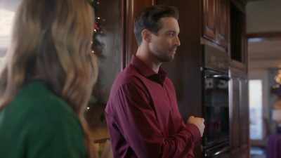 -Did you, um--
-nolan and I used to date. - Christmas on the Menu