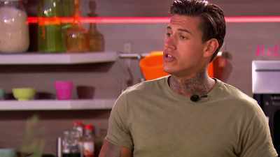 Did you, and you say,
and when we sat down, - Love Island