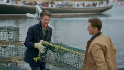 Didn't exactly plan on hauling
lobster traps when I packed - Christmas Island