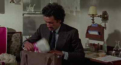 Didn't expect me to
leave with nothing, did he? - The Lost Continent