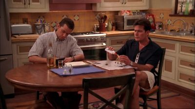 - Didn't you just pay your alimony?
- This is the pediatrician's bill. - Two and a Half Men