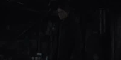 Die Passage wird sich öffnen. - Dark