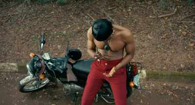 Different gangs operated
in the big cities, - Breath of Life