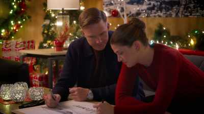 Different strengths
make a great team. - Meet Me Under the Mistletoe