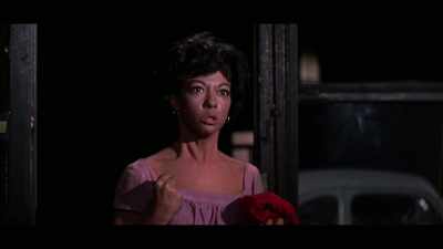 Diga a ele que o Chino
descobriu sobre eles - Rita Moreno: Just a Girl Who Decided to Go for It