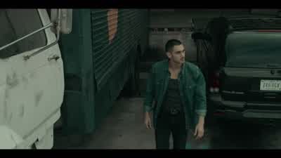 Dile que quiero mi dinero ya. - Dark Desire