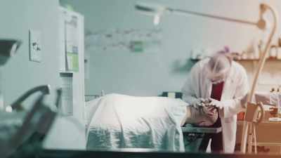Dimond:
THERE ARE SEVEN DEEP LACERATIONS - An American Murder Mystery: The Staircase