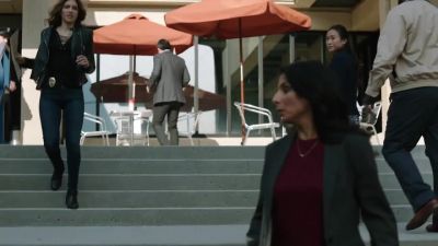 Dinah: Ms. Pollard. - Arrow