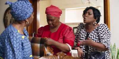 [Dineo] [in Tswana] Grace,
the Twala's paid for everything, - How to Ruin Christmas