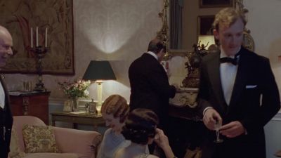 - Dinner, Milady.
- Thank you, Gudgeon - Agatha Christie's Poirot