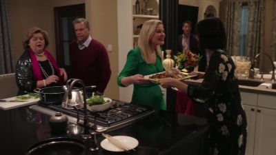 - Dinner is served. - Good Witch